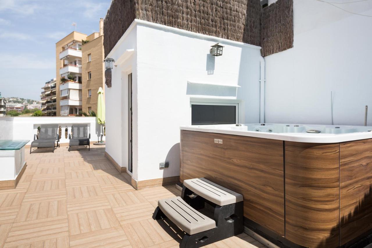 Sitges Spaces Beach House-4 bedrooms, 3 Bathrooms, Large Terrace, Jacuzzi, Center-Beach Exterior foto