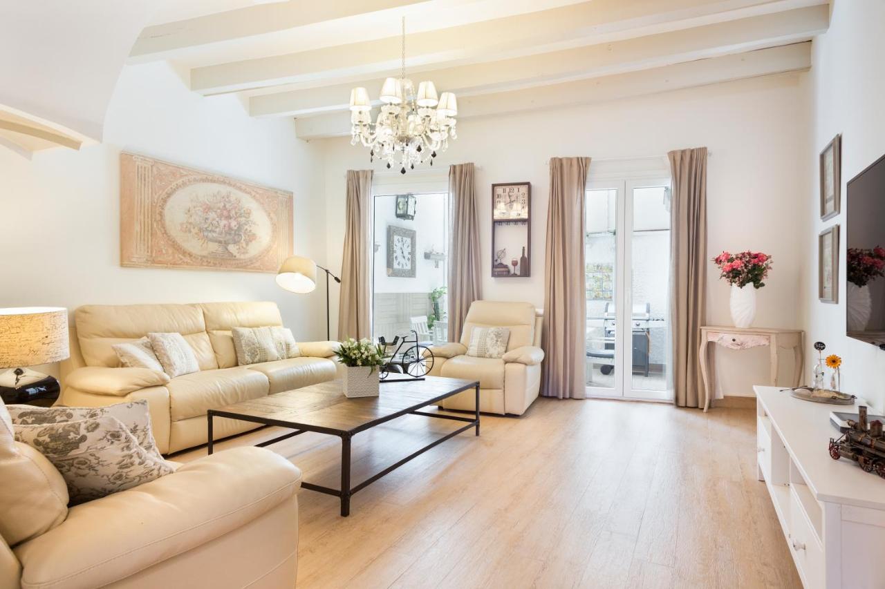 Sitges Spaces Beach House-4 bedrooms, 3 Bathrooms, Large Terrace, Jacuzzi, Center-Beach Exterior foto